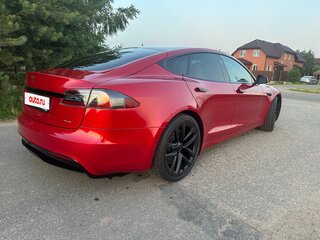 2022 Tesla Model S Long Range I Рестайлинг 2, красный, 4477424 рублей, вид 4