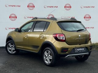 2017 Renault Sandero Stepway II, золотистый, 939000 рублей, вид 3
