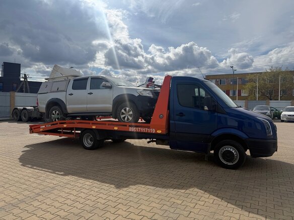 2011 Volkswagen Crafter, синий, 2450000 рублей - вид 2