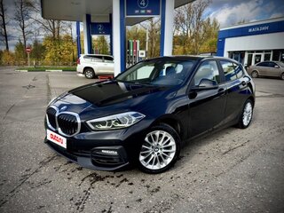 2021 BMW 1 серии 116i III (F40), чёрный, 2000000 рублей, вид 1