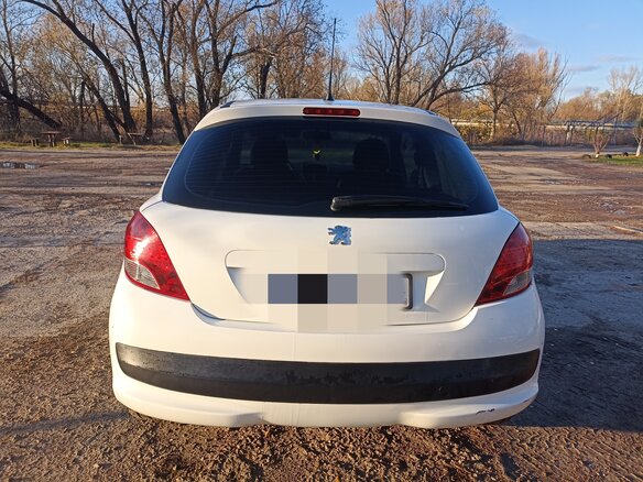 2010 Peugeot 207 I Рестайлинг, белый, 480000 рублей - вид 6