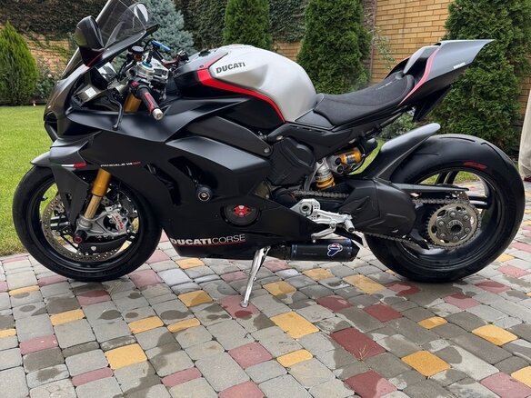 2021 Ducati Panigale V4, чёрный, 2550000 рублей - вид 6