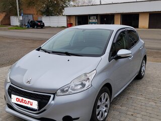 2013 Peugeot 208 I, серебристый, 700000 рублей, вид 2
