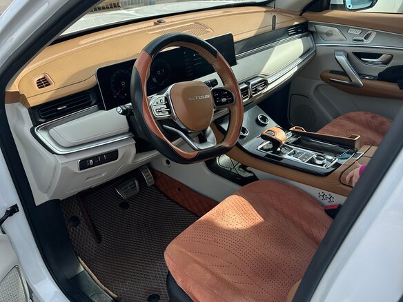 2023 Jetour X70+ I Рестайлинг, белый, 2000000 рублей - вид 5