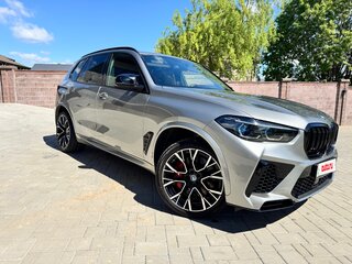 2022 BMW X5 M Competition III (F95), серебристый, 6990000 рублей, вид 3