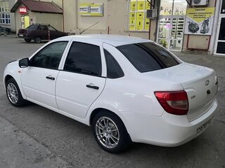 2015 Lada (ВАЗ) Granta I, белый, 380000 рублей, вид 5
