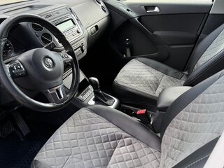 2015 Volkswagen Tiguan I Рестайлинг, чёрный, 1100000 рублей, вид 5