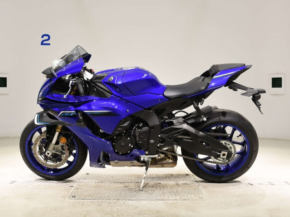 2025 Yamaha YZF-R1, синий, 2400000 рублей - вид 1