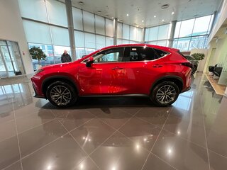 2025 Lexus NX 200 II, красный, 6480000 рублей, вид 4