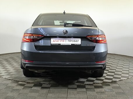 2017 Skoda Superb ACT III, серый, 1770000 рублей, вид 5