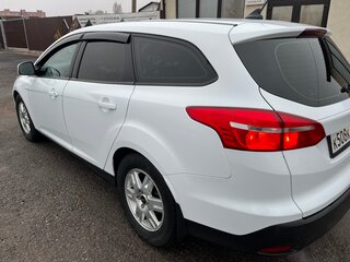 2017 Ford Focus III Рестайлинг, белый, 800000 рублей, вид 3