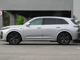 2026 Li Auto (Lixiang) L7 52.3 kWh I Рестайлинг, серебристый, 9250000 рублей, вид 4