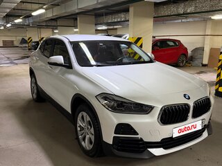 2020 BMW X2 sDrive18i I (F39), белый, 3488000 рублей, вид 4