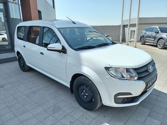 2026 Lada (ВАЗ) Largus I Рестайлинг, белый - вид 2