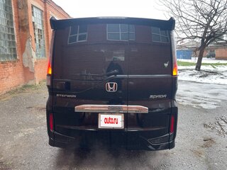 2017 Honda Stepwgn V Рестайлинг, чёрный, 2100000 рублей, вид 4