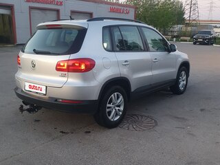 2015 Volkswagen Tiguan I Рестайлинг, серебристый, 980000 рублей, вид 4