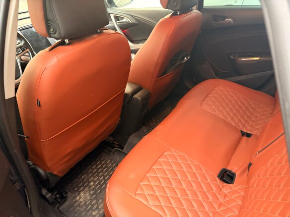 2010 Opel Astra J, чёрный, 850000 рублей - вид 5