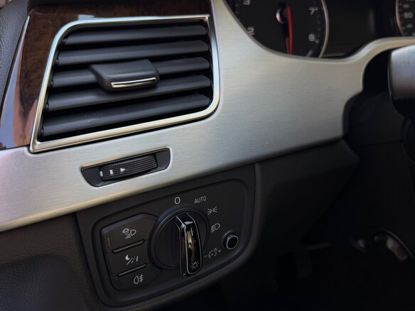 2010 Audi A8 III (D4), чёрный - вид 14