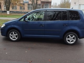 2009 Volkswagen Touran I Рестайлинг, синий, 750000 рублей, вид 3
