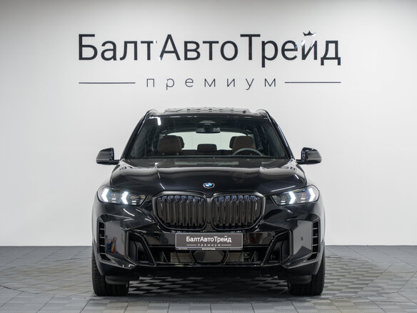 2025 BMW X5 40i IV (G05/G18) Рестайлинг, чёрный, 15350000 рублей - вид 3