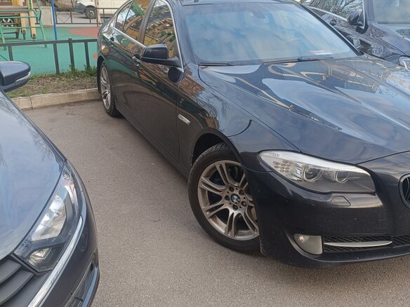 2013 BMW 5 серии 520d VI (F10/F11/F07), чёрный, 1700000 рублей - вид 5