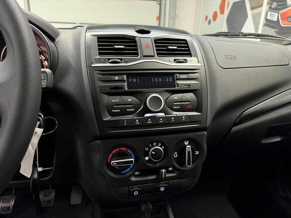 2026 Lada (ВАЗ) Granta I Рестайлинг, серебристый, 1155000 рублей - вид 9