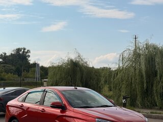 2017 Lada (ВАЗ) Vesta I, красный, 900000 рублей, вид 2