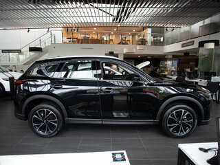 2025 Mazda CX-5 II Рестайлинг, чёрный, 4150000 рублей, вид 4