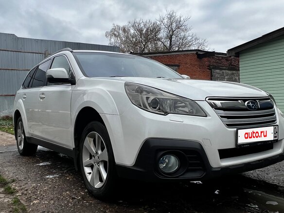 2012 Subaru Outback IV Рестайлинг, белый, 1500000 рублей - вид 2