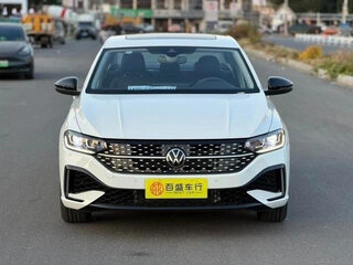 2021 Volkswagen Lavida III, белый, 1230000 рублей, вид 2