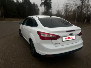 2012 Ford Focus III, белый, 620000 рублей, вид 4