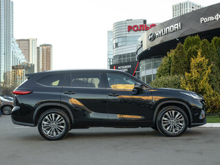 2025 Toyota Highlander IV (XU70), чёрный, 4948000 рублей, вид 3