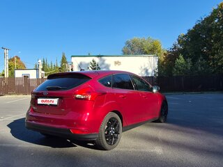 2016 Ford Focus III Рестайлинг, красный, 915000 рублей, вид 4