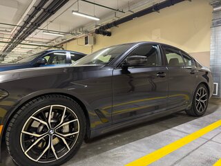 2021 BMW 5 серии 530i xDrive VII (G30/G31/G38) Рестайлинг, серый, 5750000 рублей, вид 3