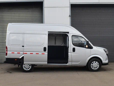 2024 Dongfeng K33, серебристый, 3550000 рублей, вид 4