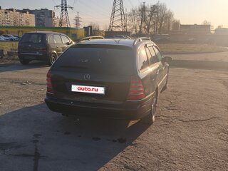 2004 Mercedes-Benz C-Класс 220 II (W203) Рестайлинг, чёрный, 420000 рублей, вид 4