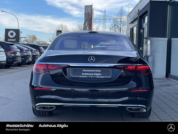 2026 Mercedes-Benz S-Класс 580 Long 4MATIC VII (W223), чёрный - вид 4