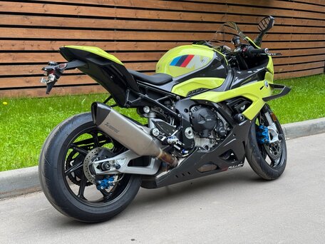 2022 BMW M 1000 RR, зелёный, 2650000 рублей, вид 3
