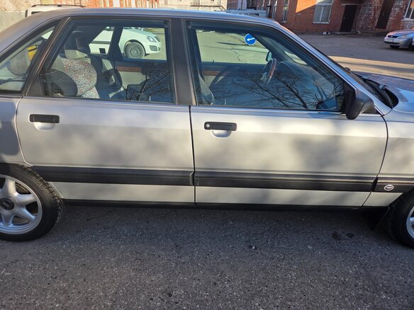 1990 Audi 100 III (C3) Рестайлинг, серебристый, 860000 рублей - вид 22