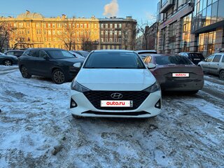 2020 Hyundai Solaris II Рестайлинг, белый, 1150000 рублей, вид 2