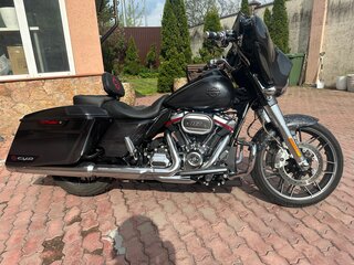 2020 Harley-Davidson CVO Street Glide, серый, 2300000 рублей, вид 2