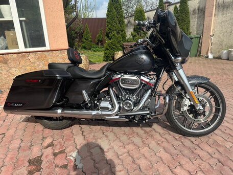 2020 Harley-Davidson CVO Street Glide, серый, 2300000 рублей, вид 2