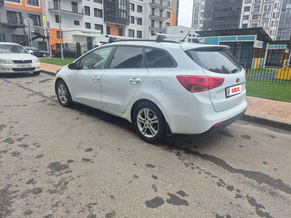 2014 Kia Ceed II, белый, 560000 рублей - вид 6
