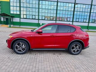 2023 Alfa Romeo Stelvio I Рестайлинг, пурпурный, 3115405 рублей, вид 4