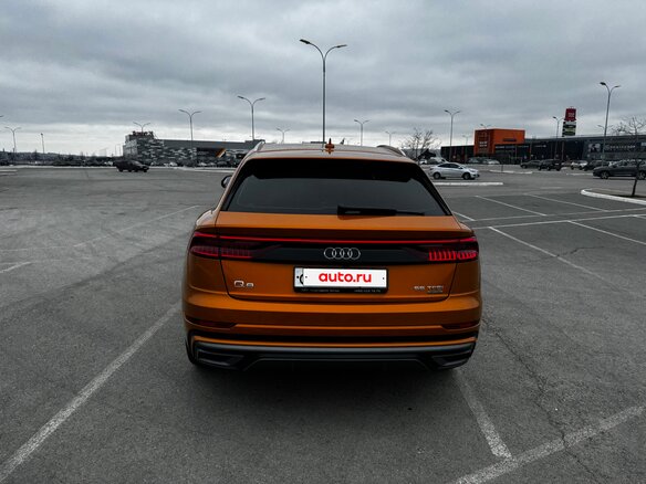2018 Audi Q8 55 TFSI I (4M), оранжевый, 5950000 рублей - вид 10