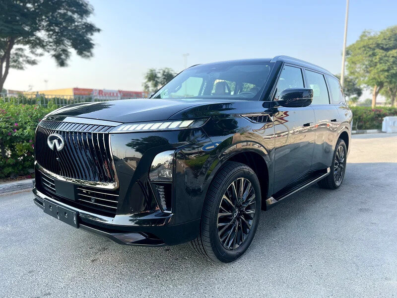 Открыть фотографии: Infiniti QX80 II