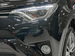 2017 Toyota RAV4 IV (XA40) Рестайлинг, чёрный, 2480000 рублей, вид 4