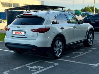 2013 Infiniti FX37 II (S51) Рестайлинг, белый, 1915000 рублей, вид 4