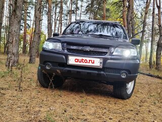 2013 Chevrolet Niva I Рестайлинг, коричневый, 530000 рублей, вид 1
