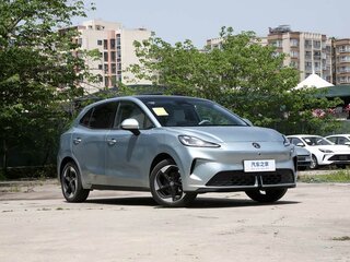 2026 MG 4 EV 53.95 kWh II, голубой, 1650000 рублей, вид 3